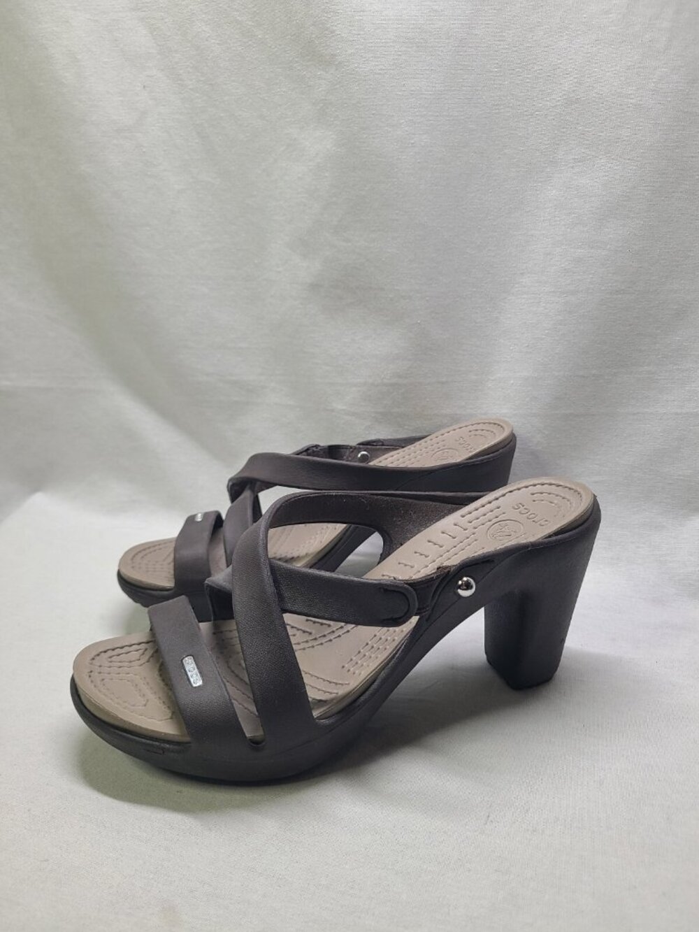 CROCS Cyprus IV 3.5 Inch Heel Espresso Brown Women's Size 8- RARE